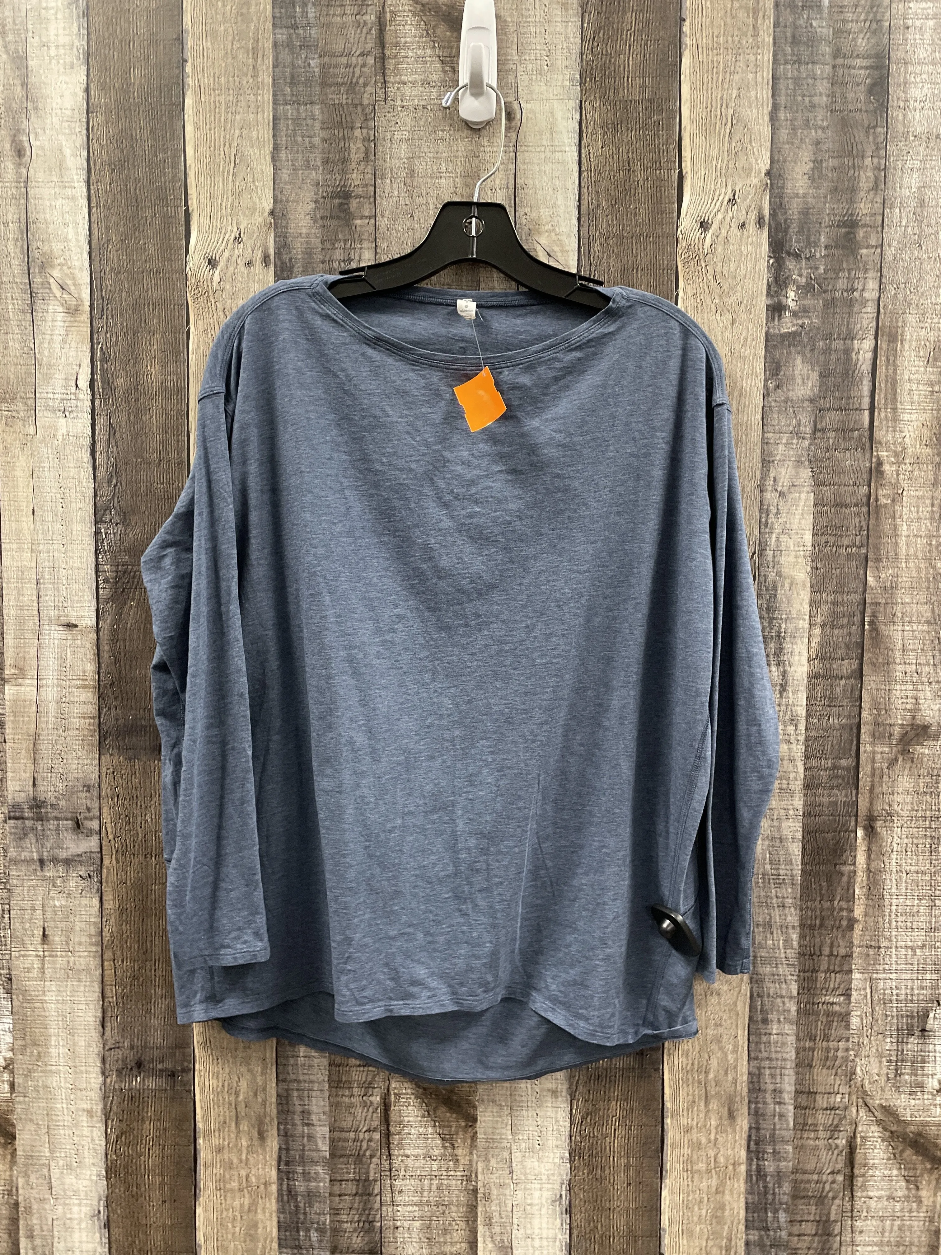 Athletic Top Long Sleeve Crewneck By Lululemon  Size: 8