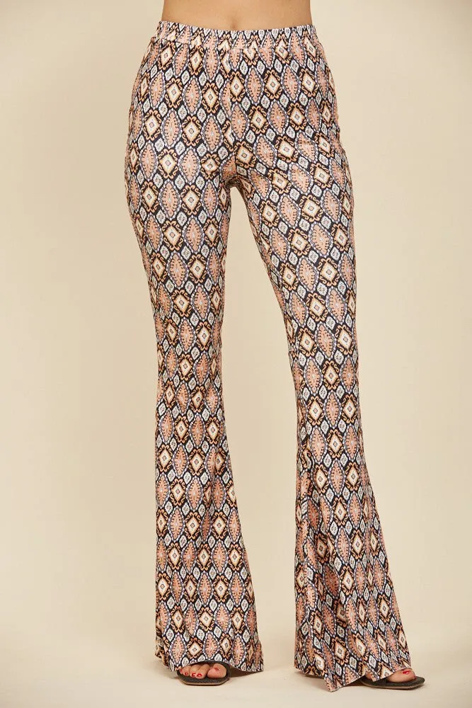 BOHO GEO PRINT KNIT BELLBOTTOM PANTS W2220PIA