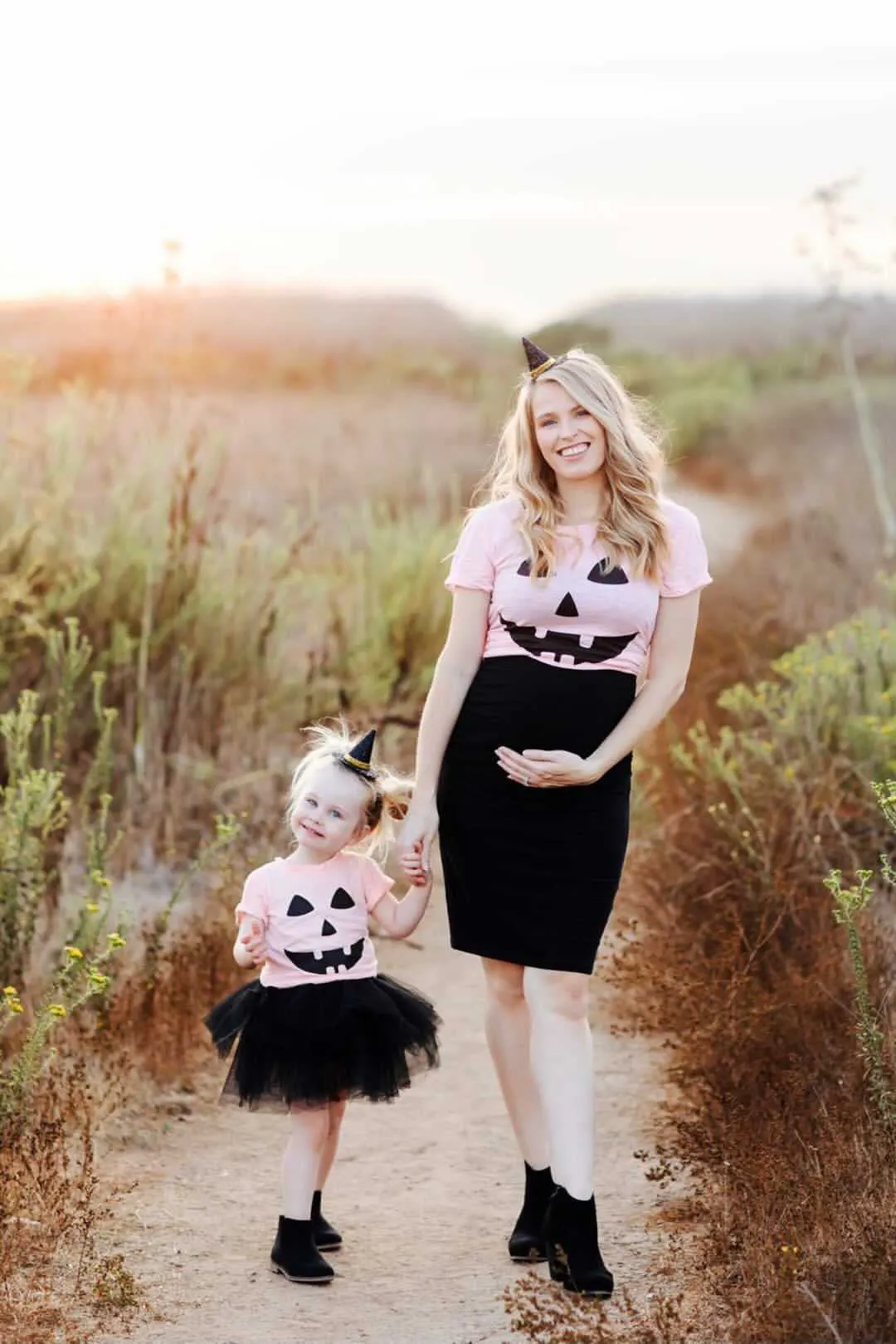 Brokedown Clothing Women's Jack O Lantern Tee - Seashell