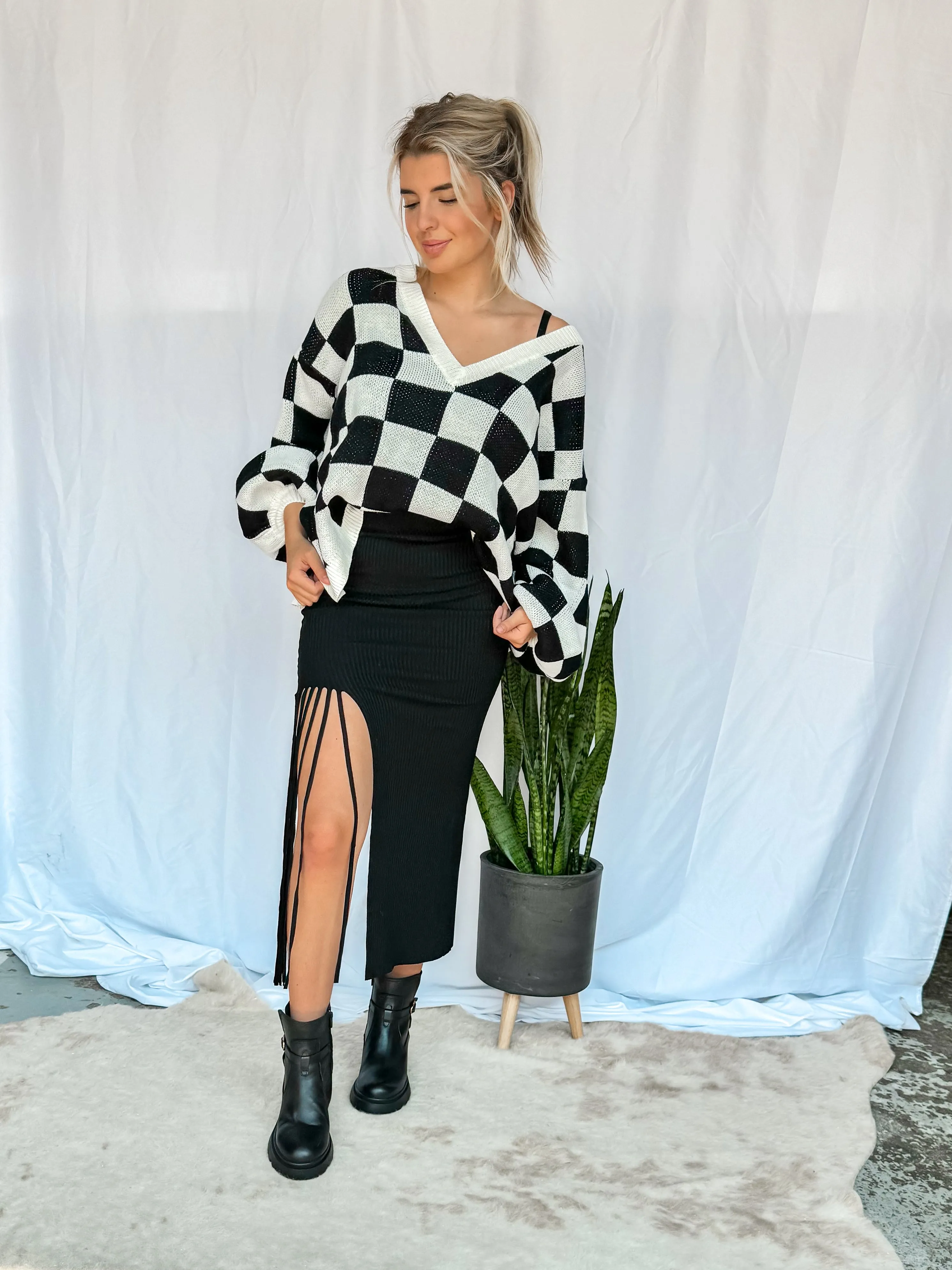 Checkmate Checkered V neck balloon sleeve sweater