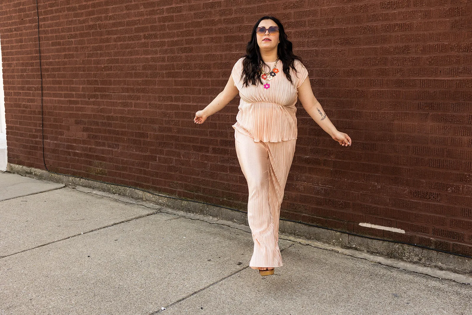 darcy short sleeve in peach