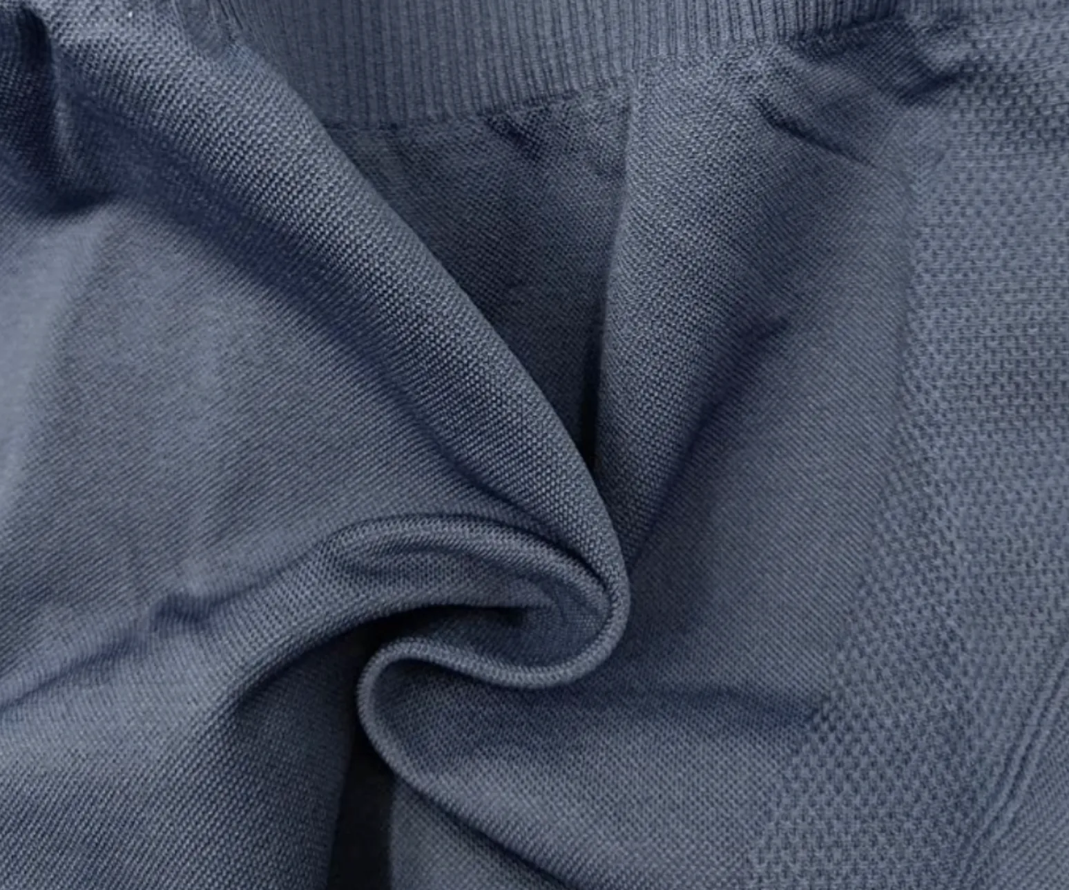 DUSTY CLOUD SEAMLESS TOP - Cozy Collection