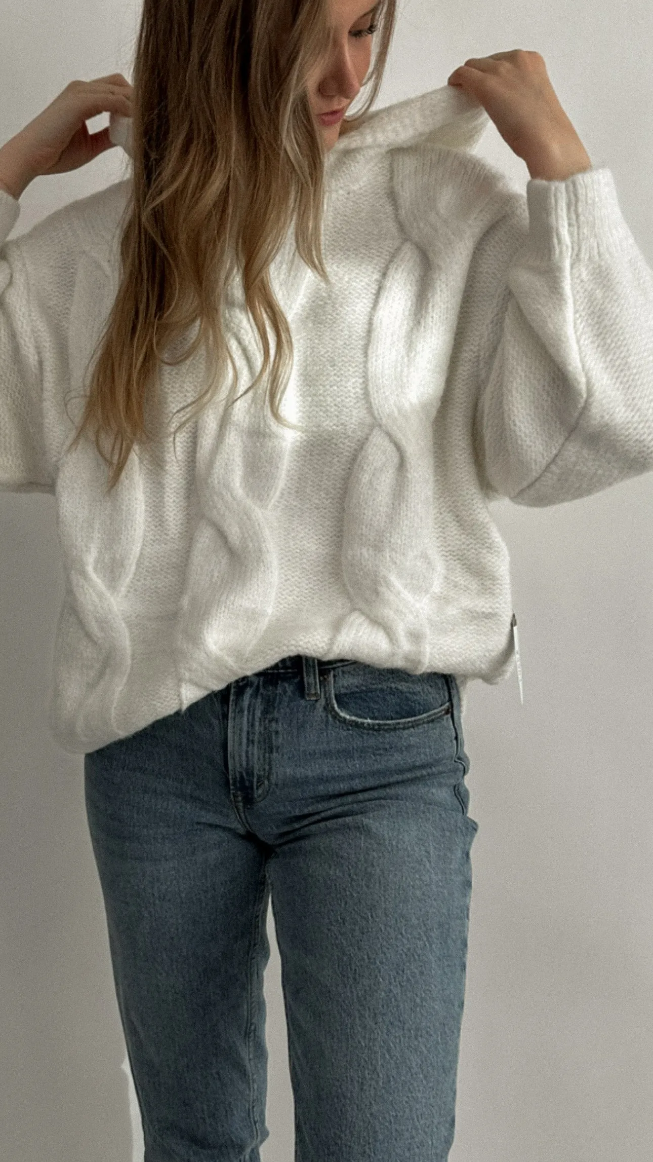 Guin Sweater - FINAL SALE