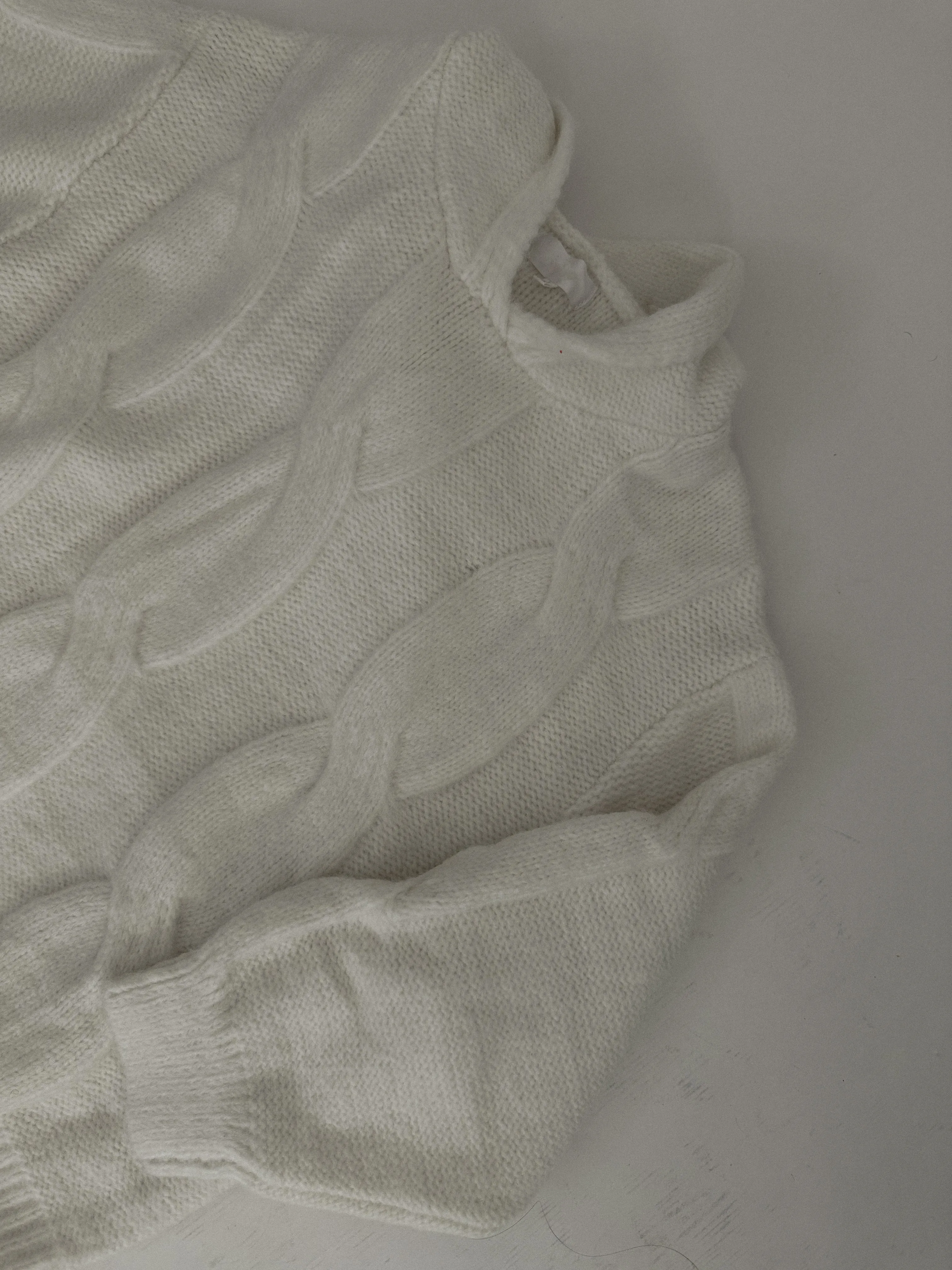 Guin Sweater - FINAL SALE
