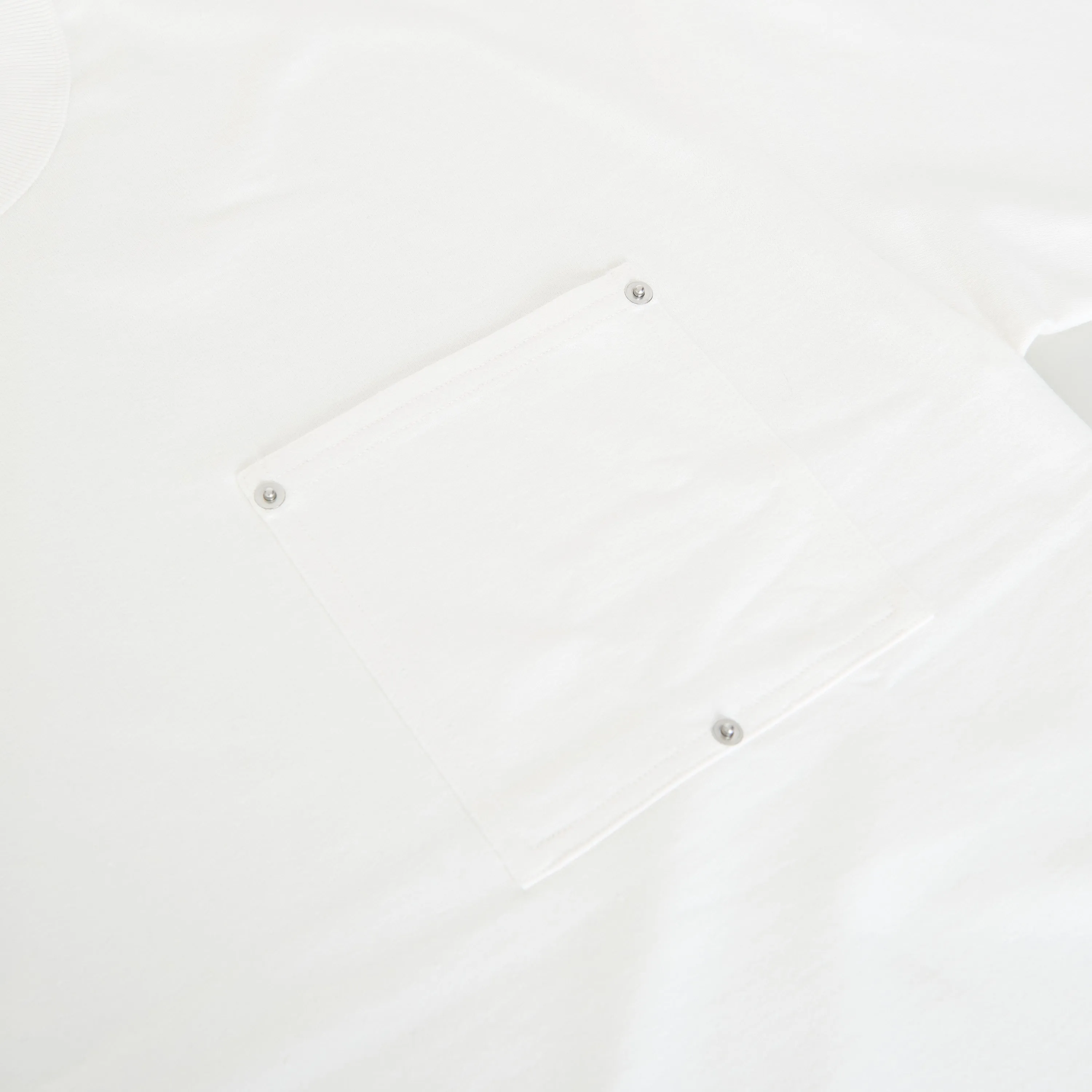 Heavy Jersey Tshirt In White Cotton With Rivet Pocket