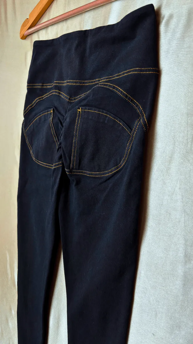 High Rise Butt Enhancer Black Jeggings