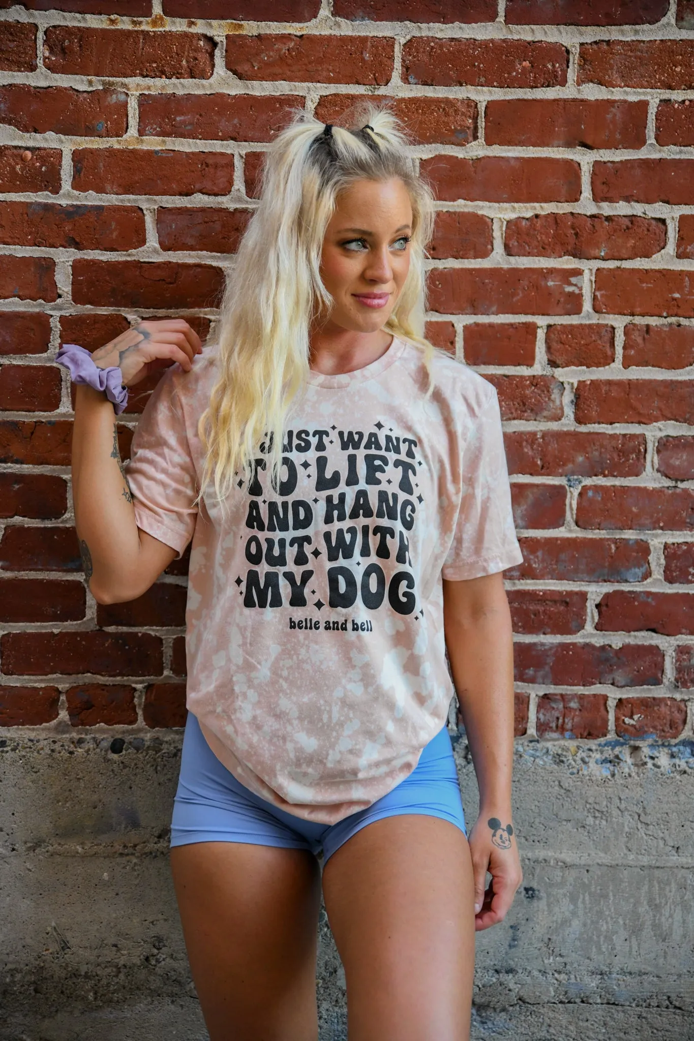 I Just Want to Lift and Hang Out with my Dog - Oversized Tee