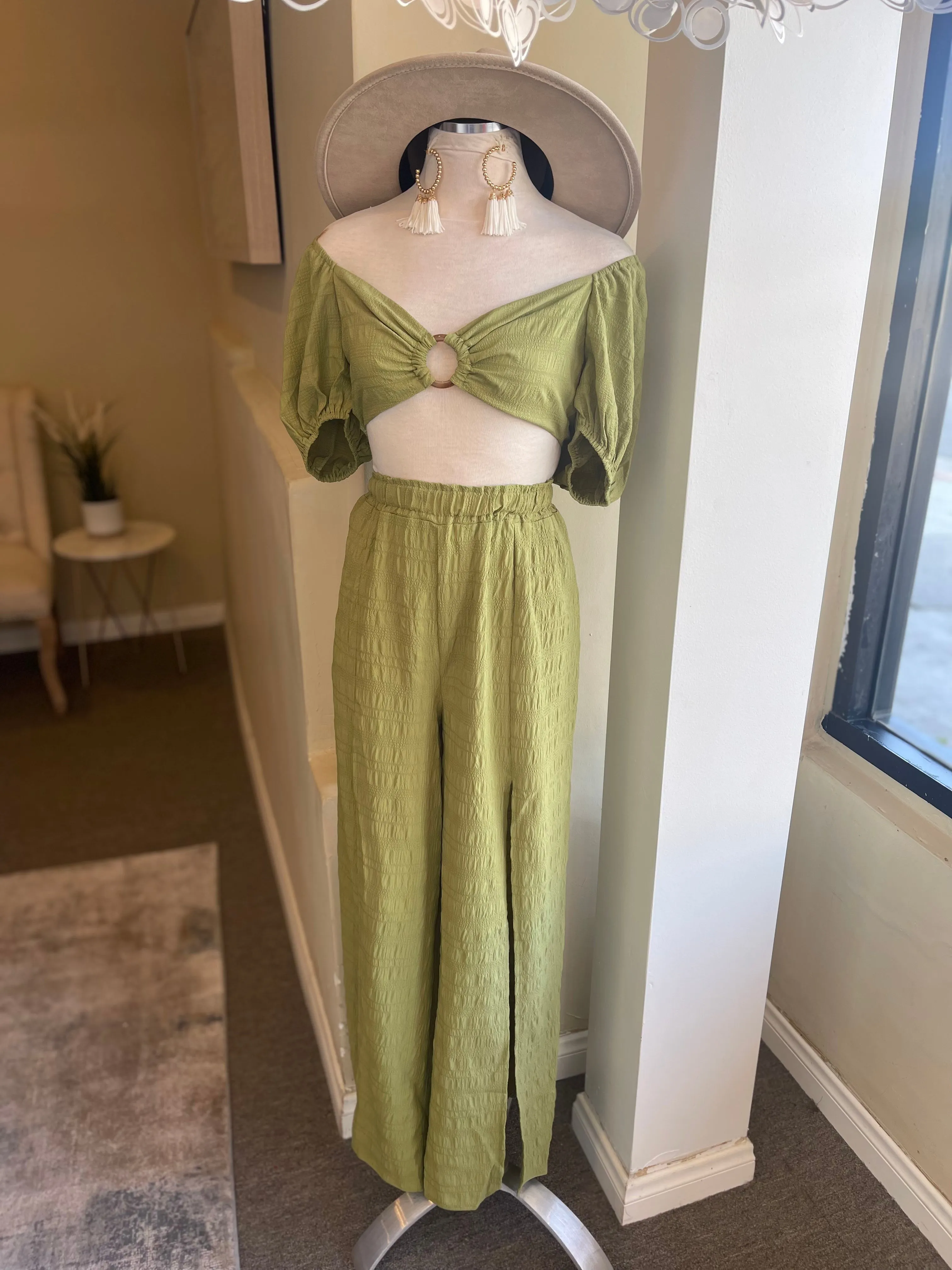 Keyhole Crop Pants Setl