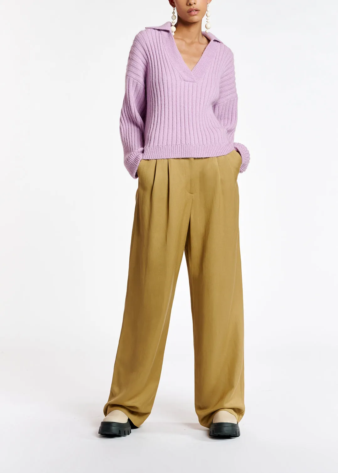 Lilac V-neck ribbed-knit sweater