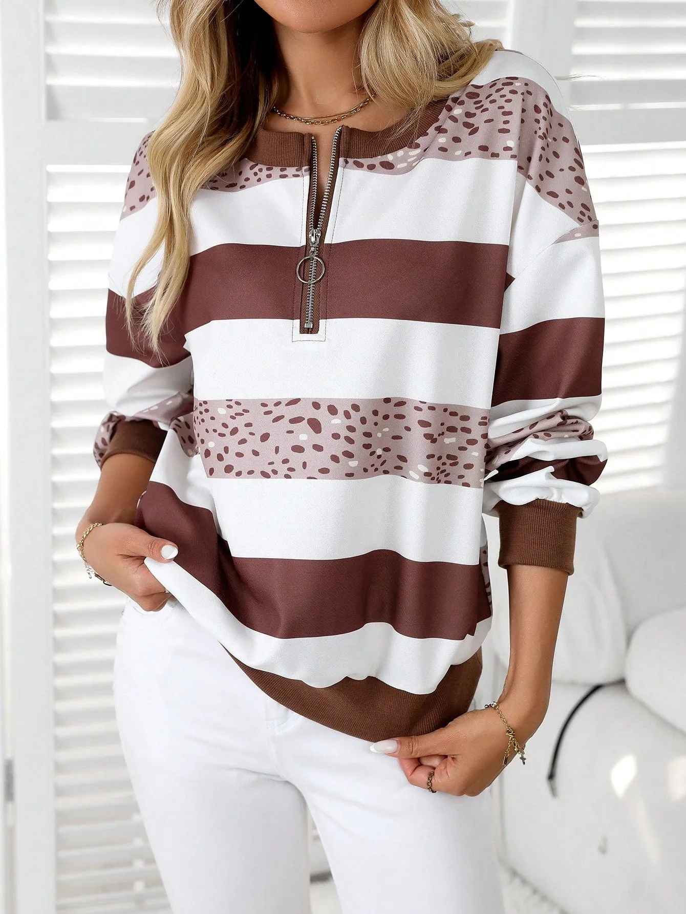 LUNE Striped Pattern Loose Lightweight Sweatshirt