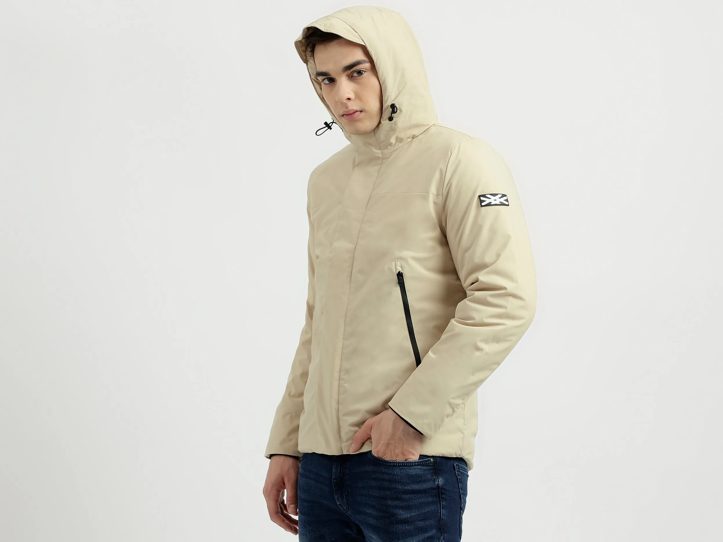 Men's Regular Fit Hooded Neck Waterproof Jacket