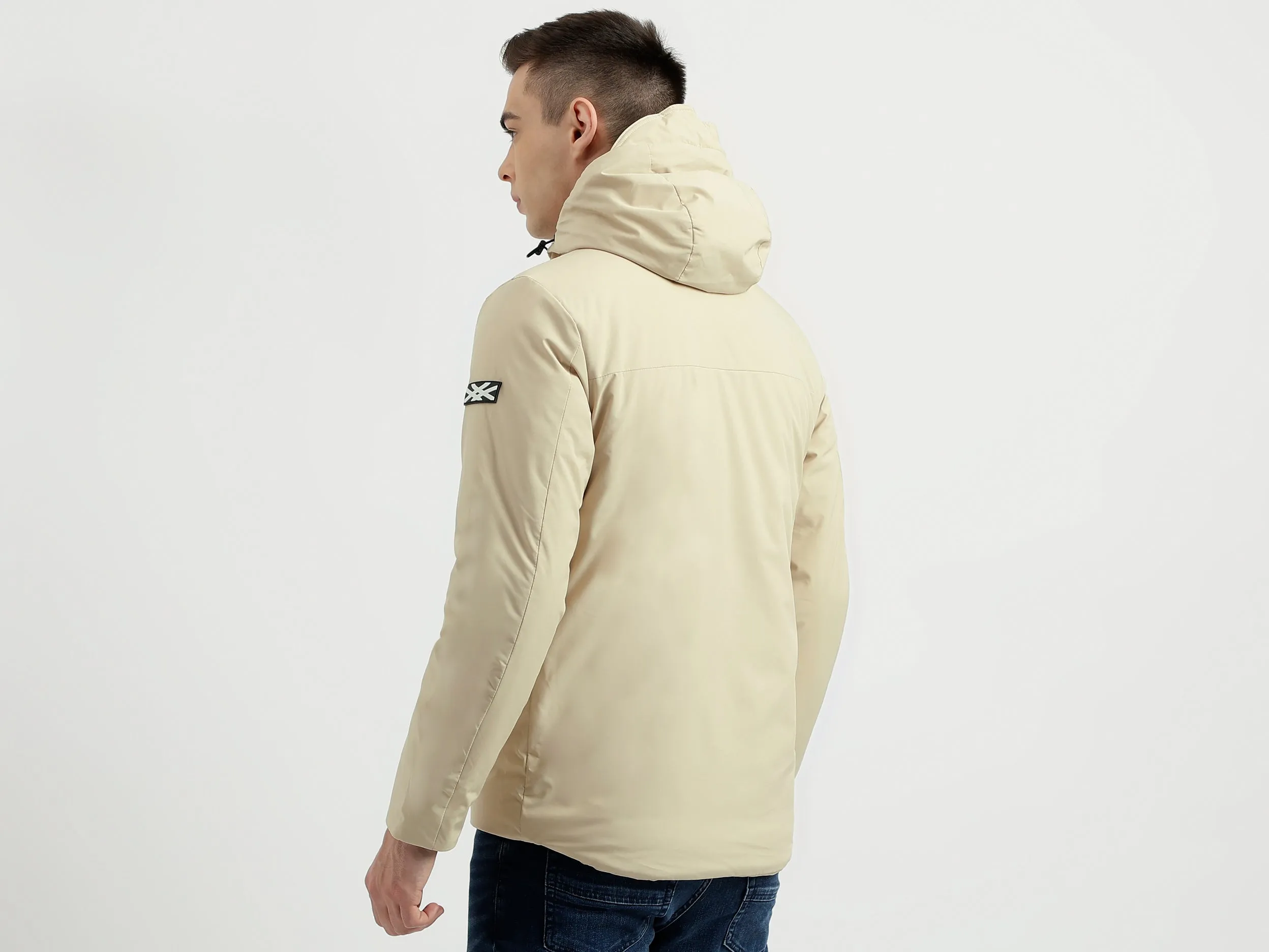 Men's Regular Fit Hooded Neck Waterproof Jacket