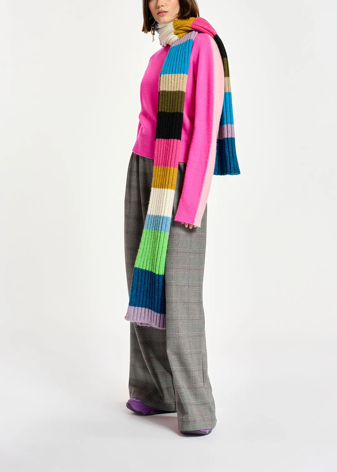 Neon pink and light pink merino-cashmere knit sweater
