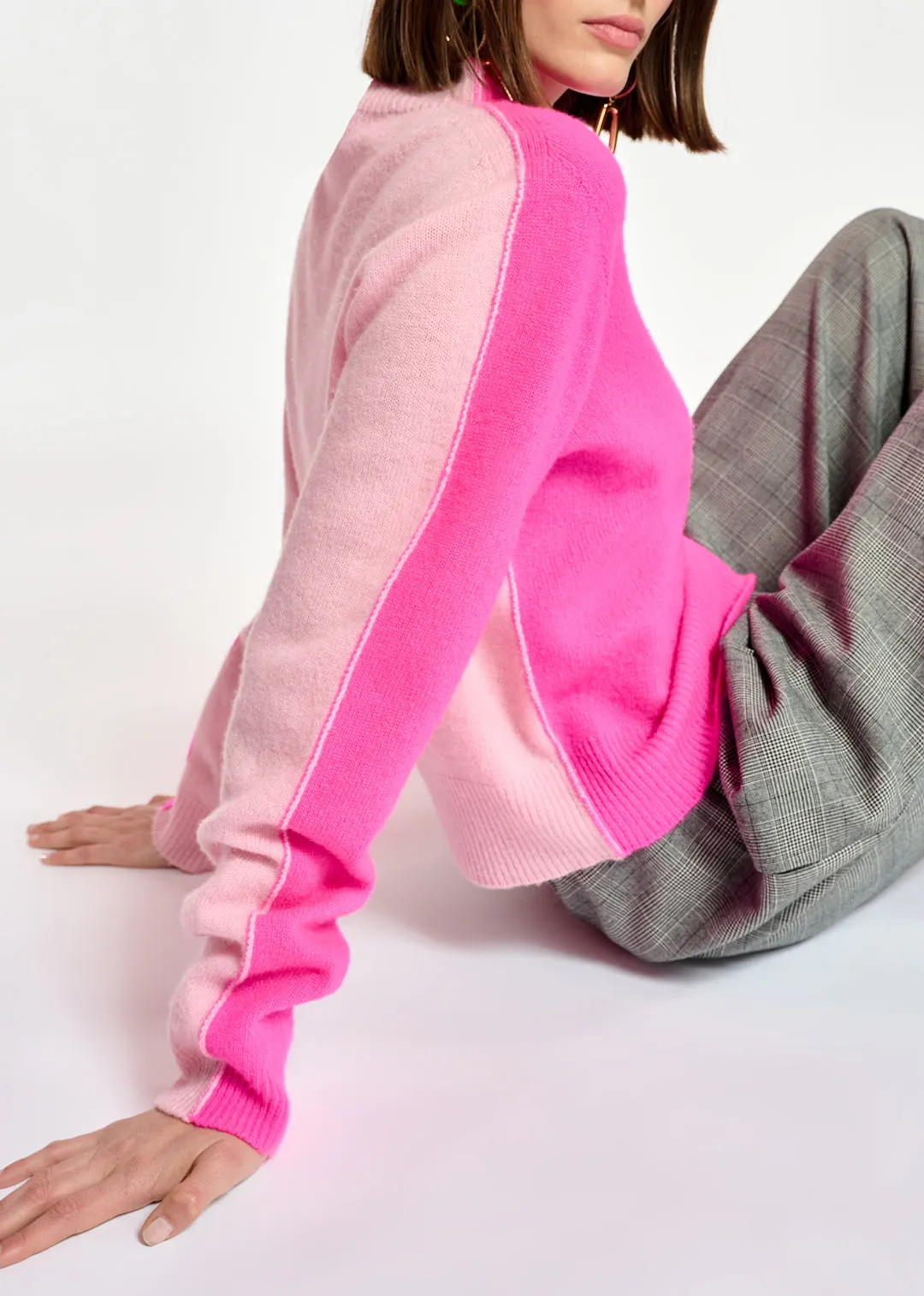 Neon pink and light pink merino-cashmere knit sweater