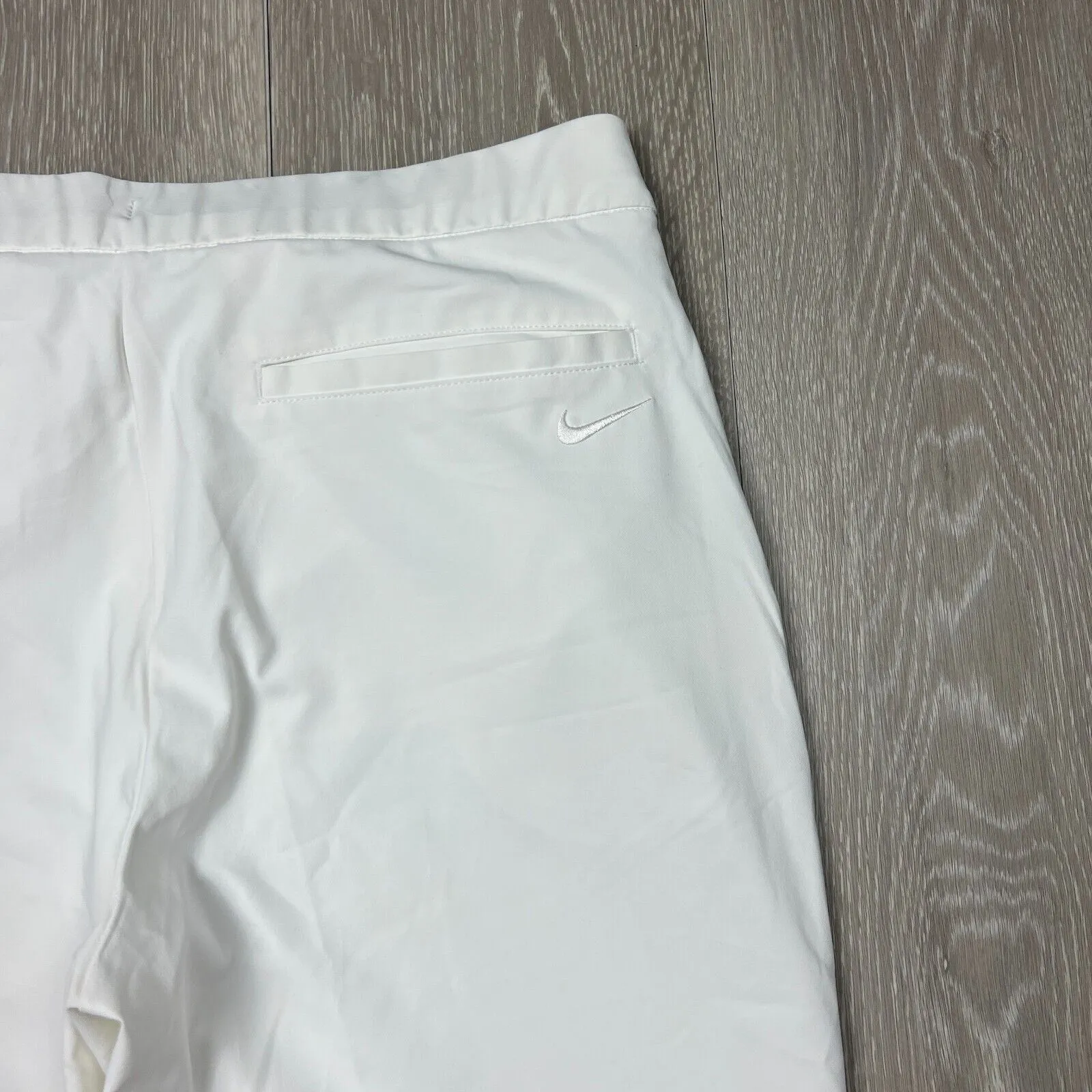 Nike Golf Womens Dri-Fit White Golf Pants Size M (New)
