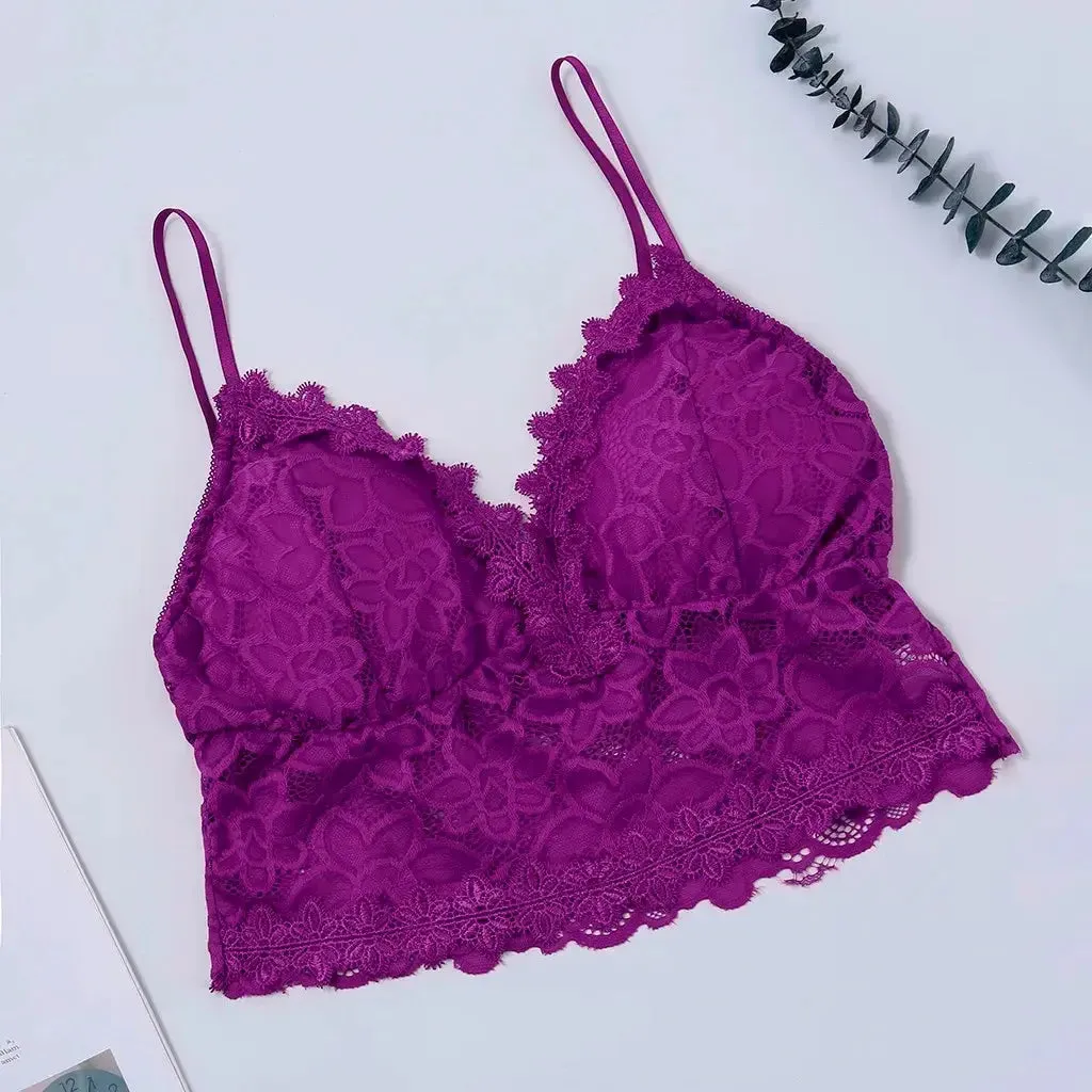 Plus size lace V-neck tank top for women with built-in wireless bra, breathable camisole for everyday wear