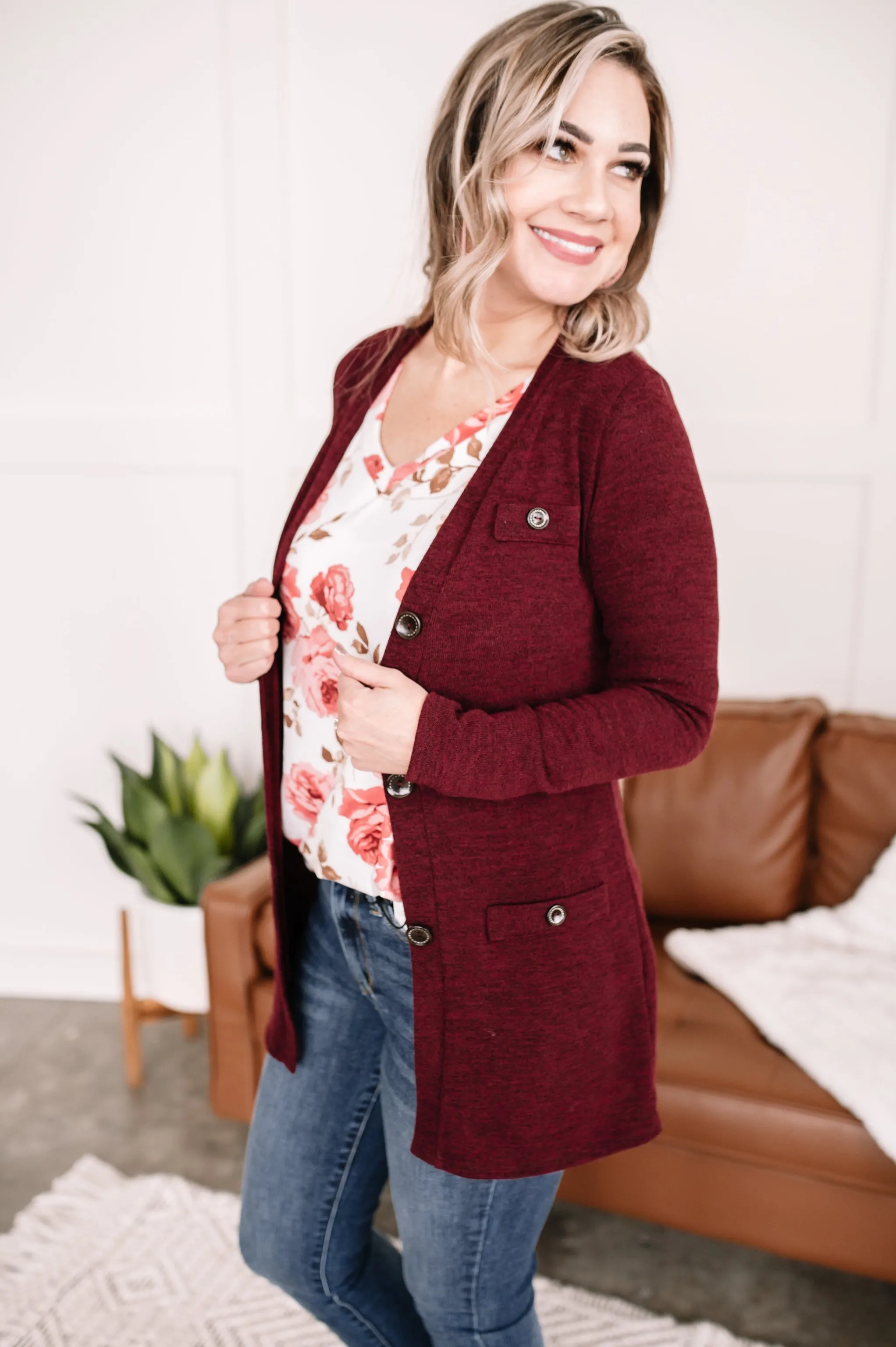 Pocket The Difference Button Down Cardigan In Burgundy