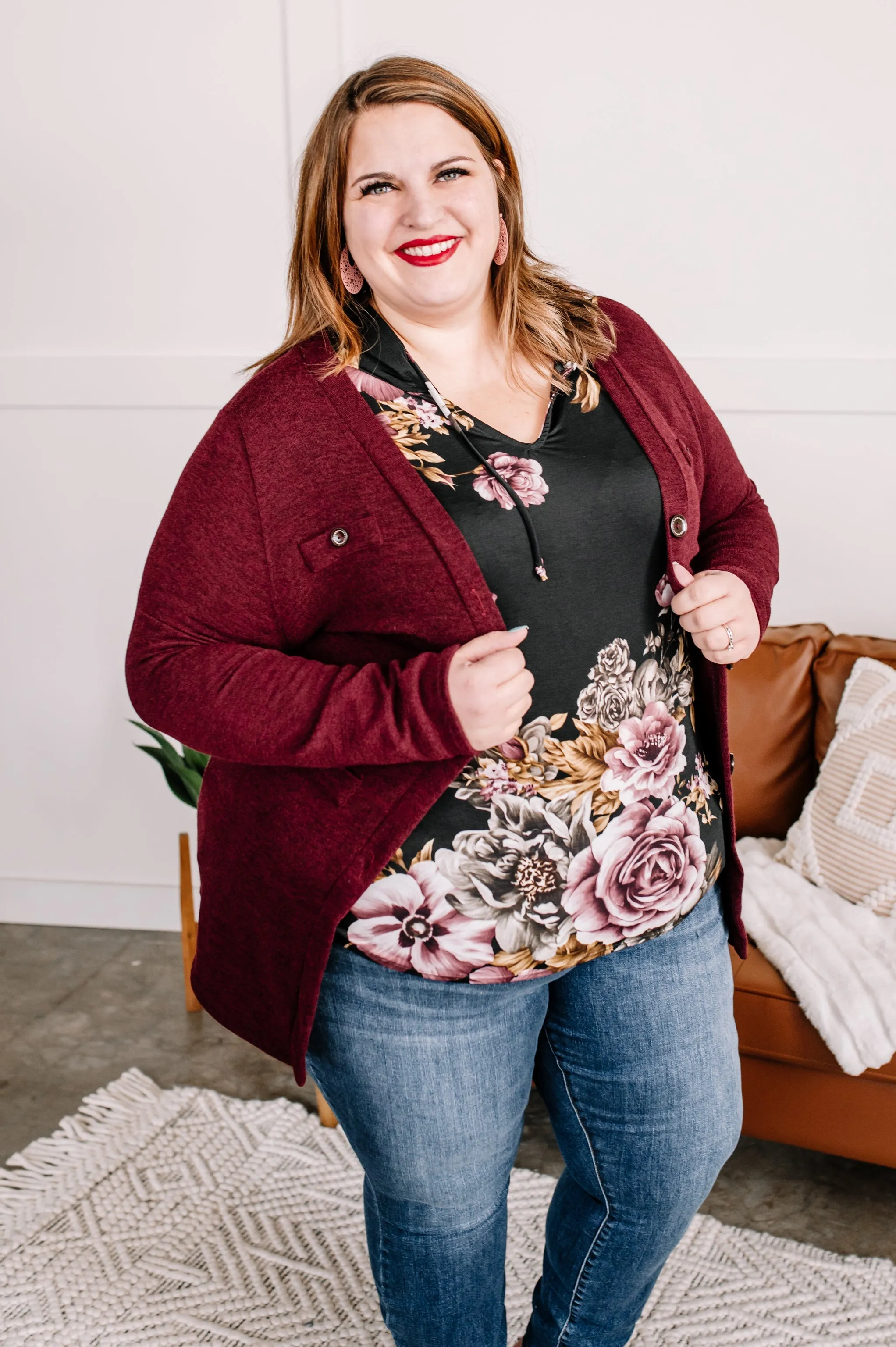 Pocket The Difference Button Down Cardigan In Burgundy