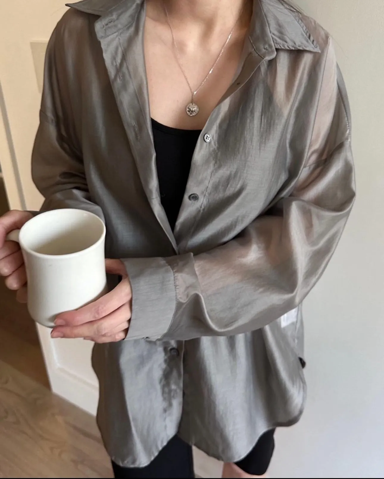 Shiny Tencel Loose Fit Two-Way Shirts