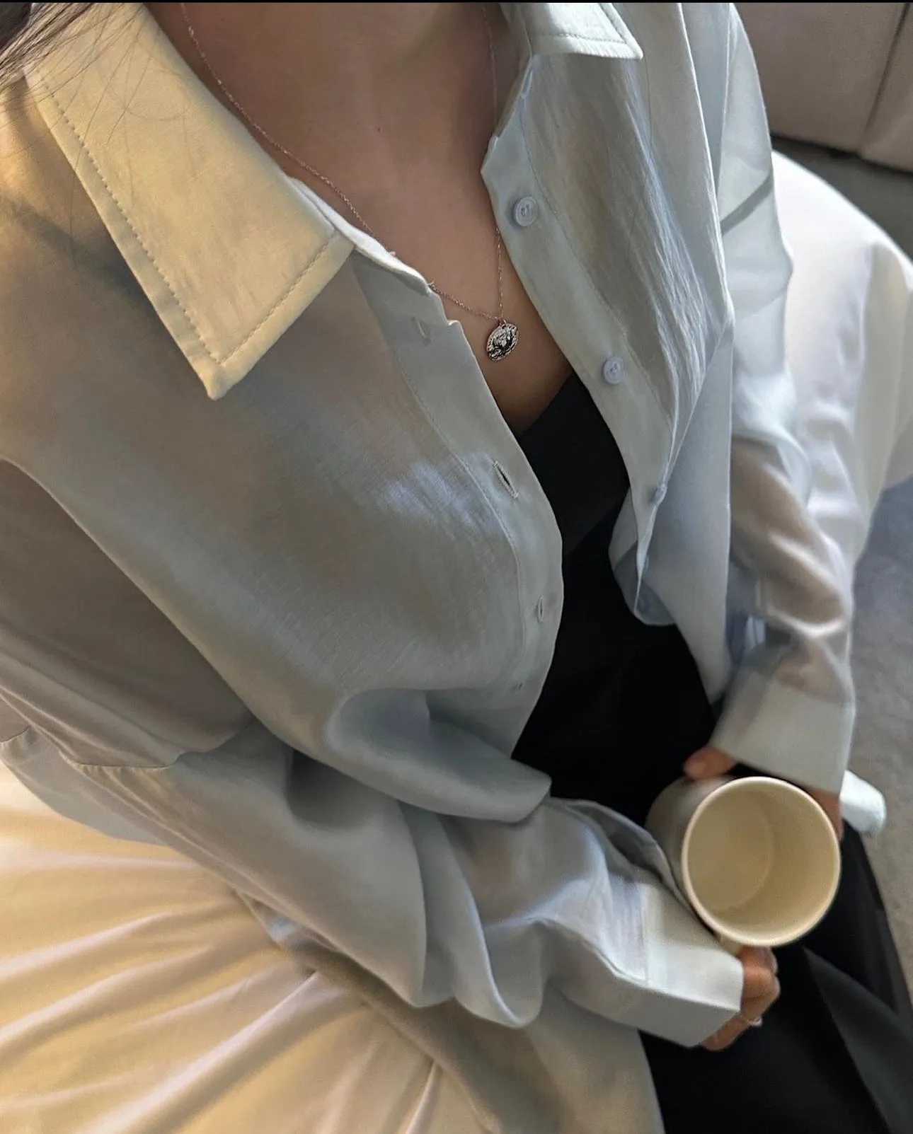 Shiny Tencel Loose Fit Two-Way Shirts