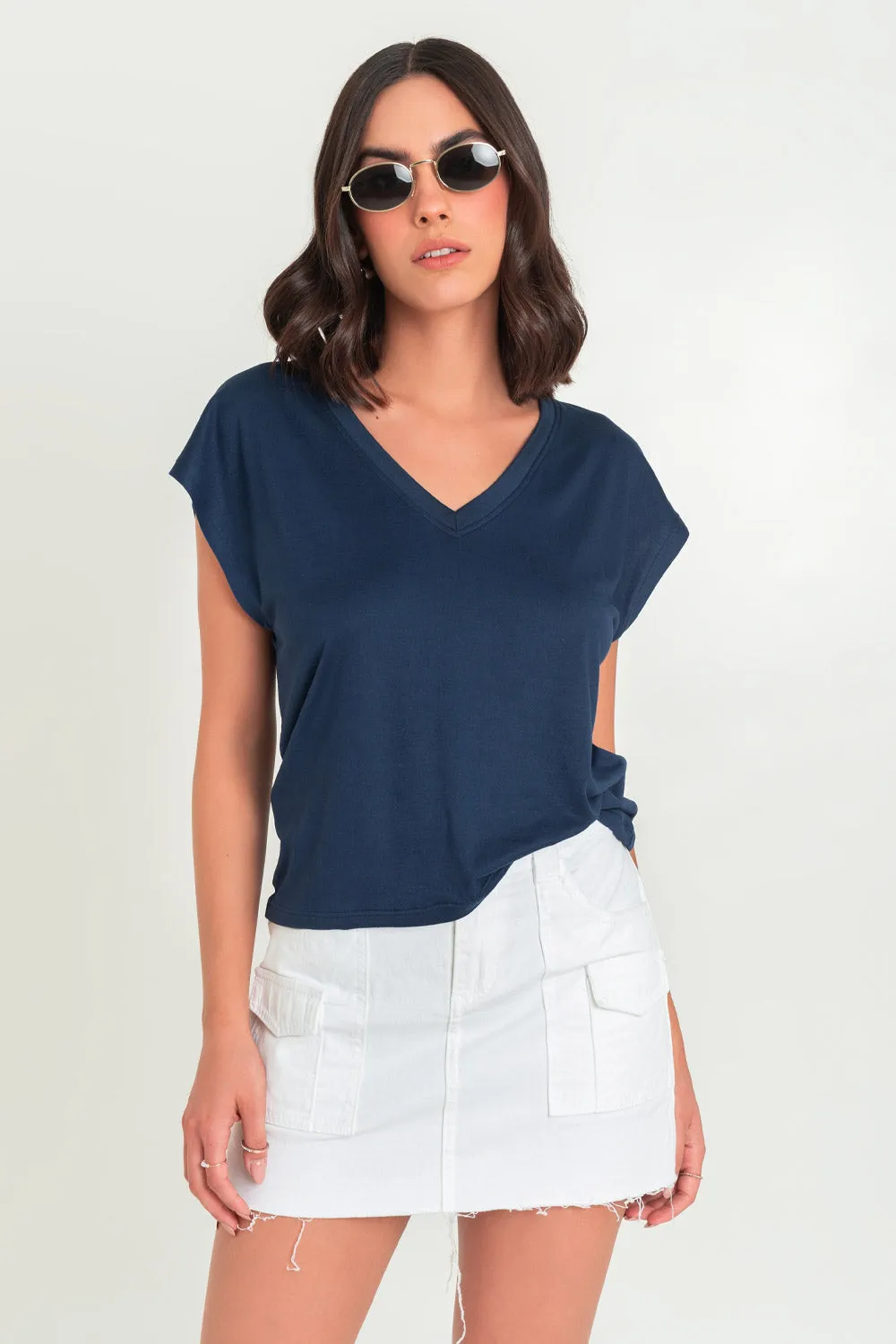 Top oversized cuello v manga corta