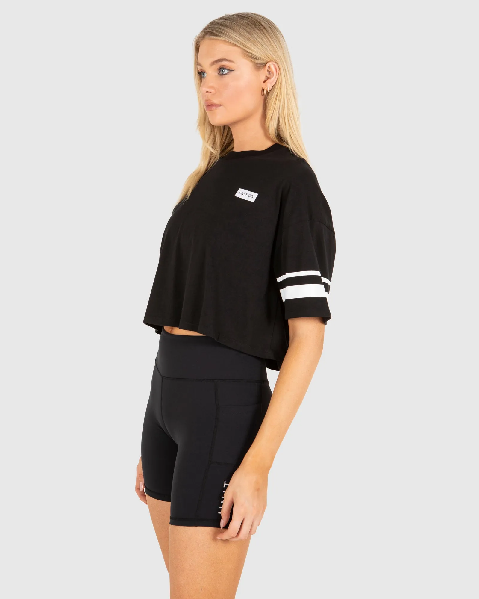 UNIT Skate Ladies Oversized Cropped Tee