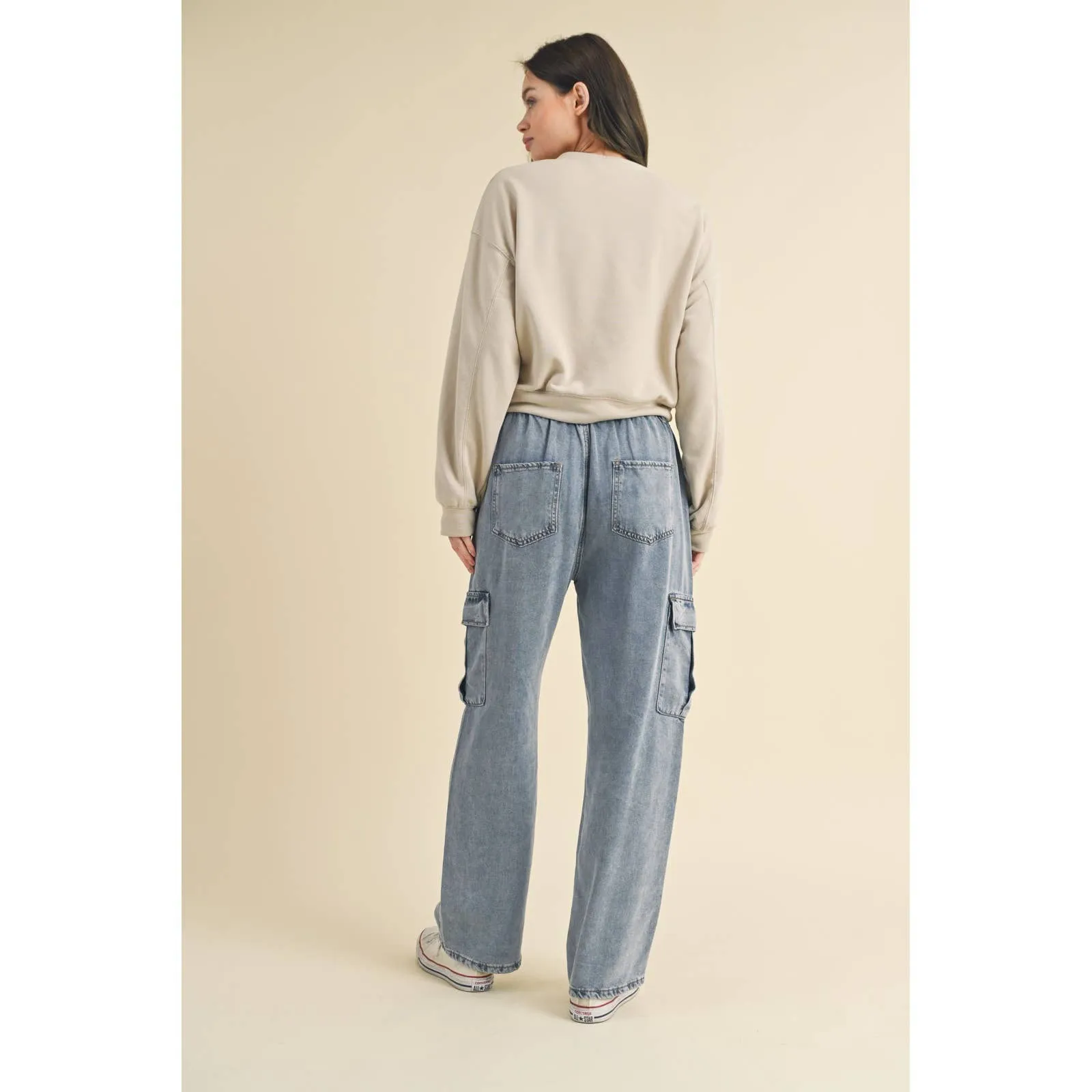 URBAN EASE CROP SWEATSHIRT