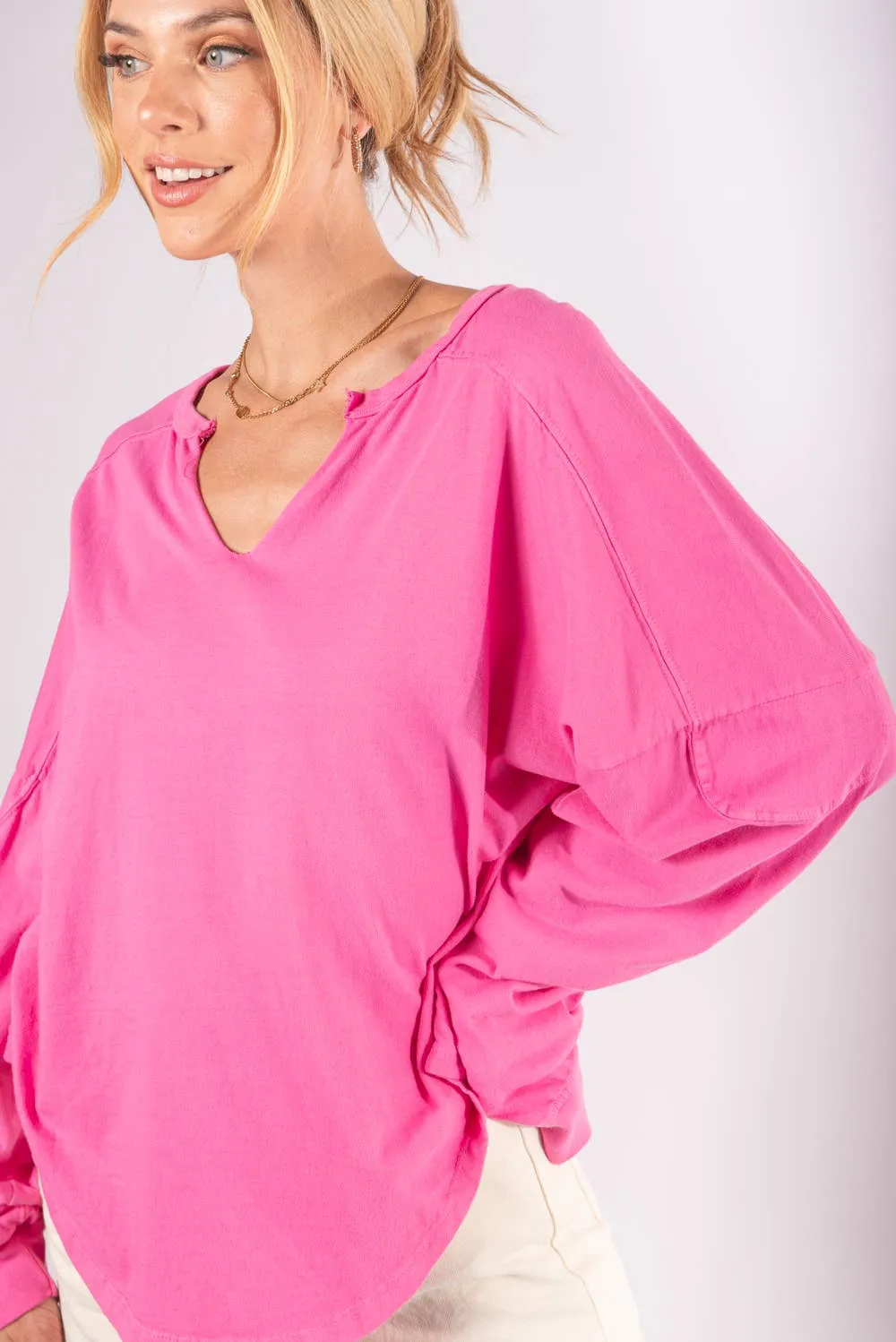 WASHED OVERSIZED PREMIUM COTTON NOTCH NECK TEE
