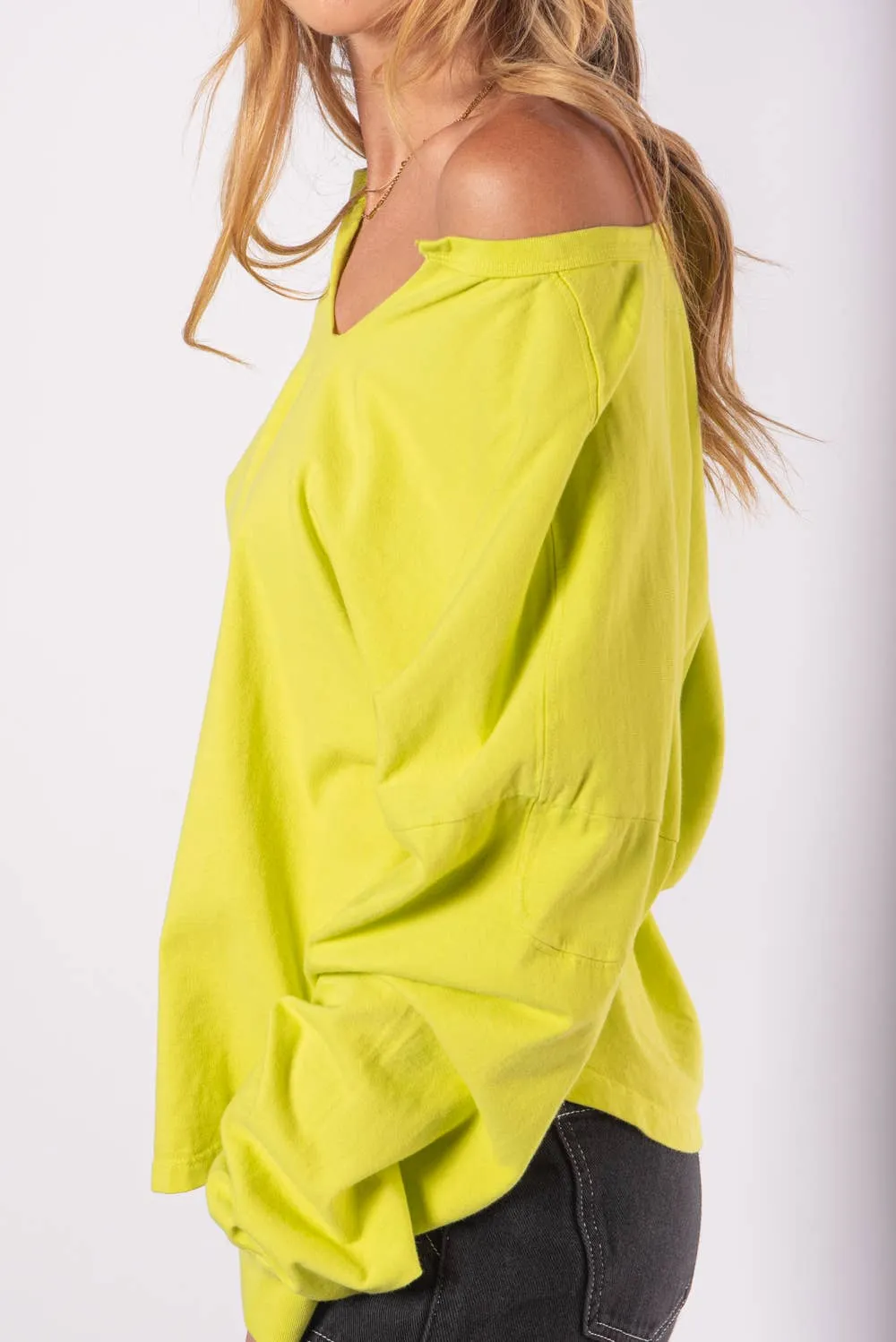 WASHED OVERSIZED PREMIUM COTTON NOTCH NECK TEE