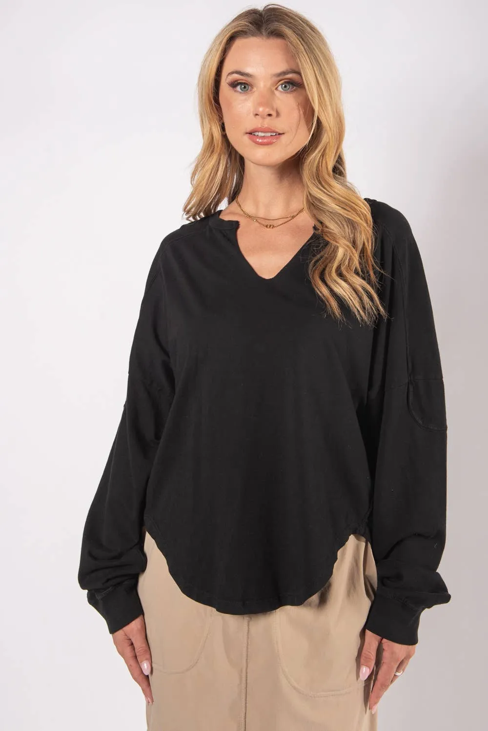 WASHED OVERSIZED PREMIUM COTTON NOTCH NECK TEE