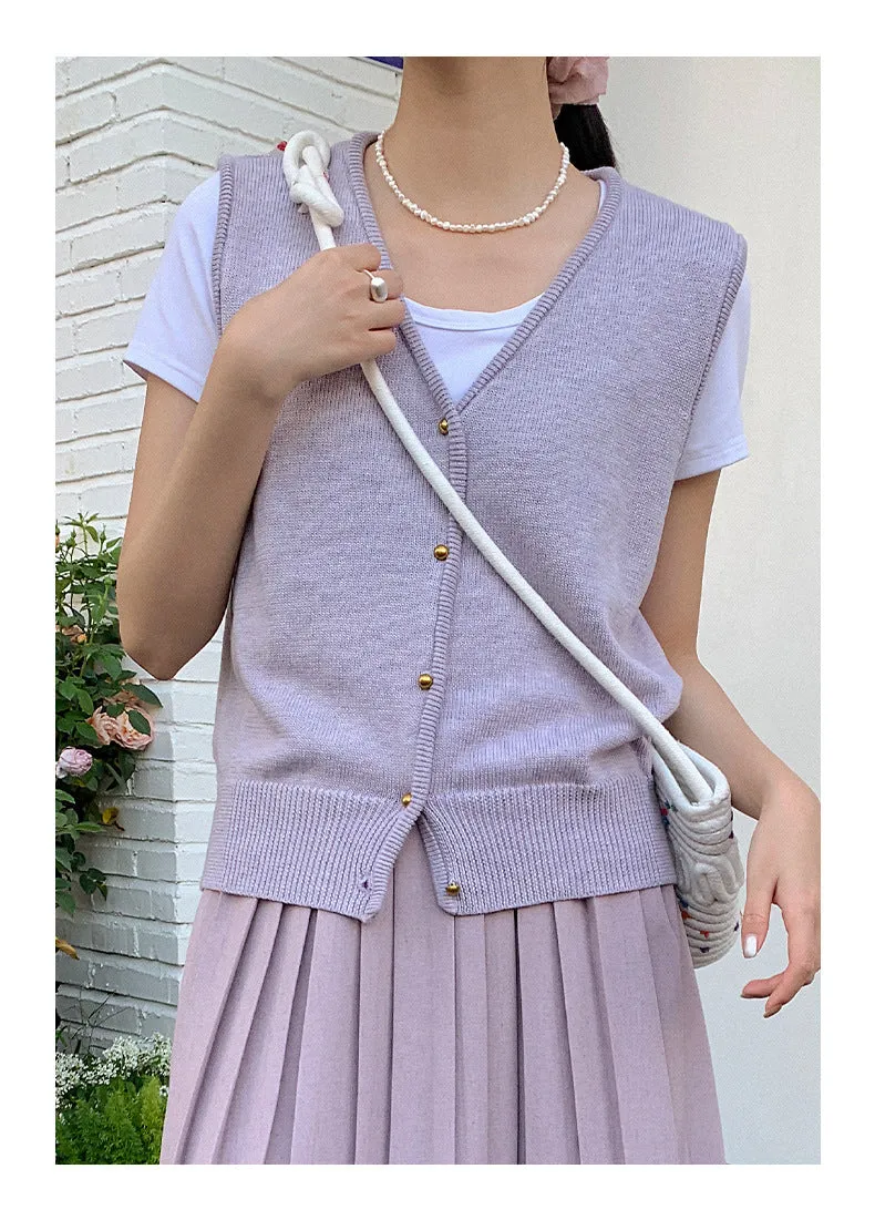 Wool sleeveless vest