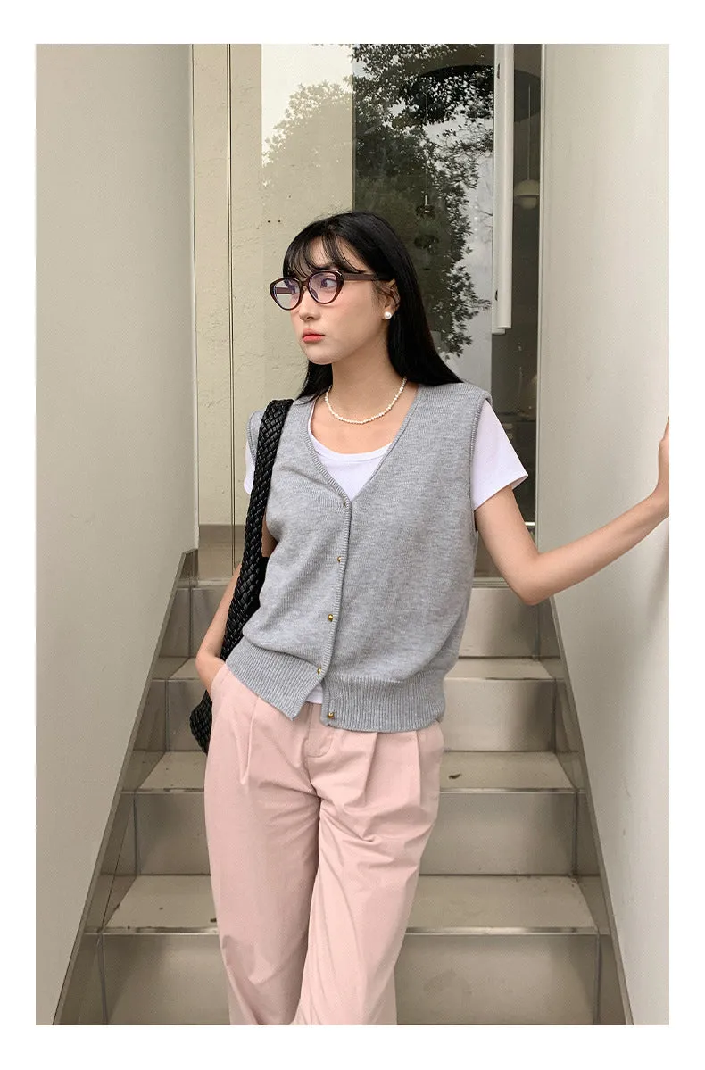 Wool sleeveless vest